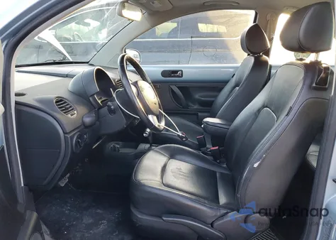 2010 Volkswagen New Beetle from USA, damaged, VIN 3VWRG3AG0AM024097